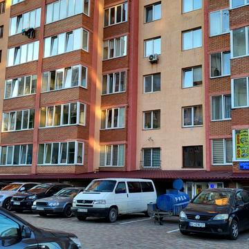 Богдана-Ігора Антонича вул., 5 б