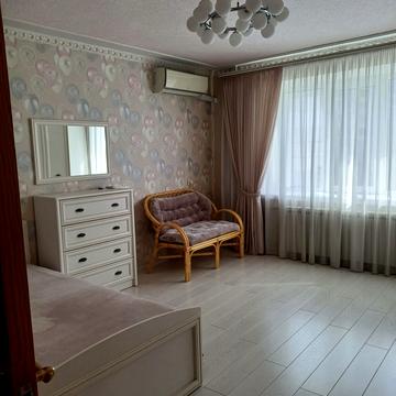 Титаренківський пров., 1