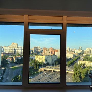 Берестейський просп. (Перемоги), 11 к1