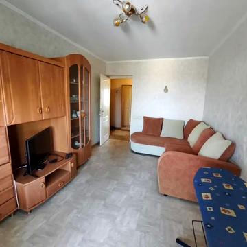 Універсальна вул., 29