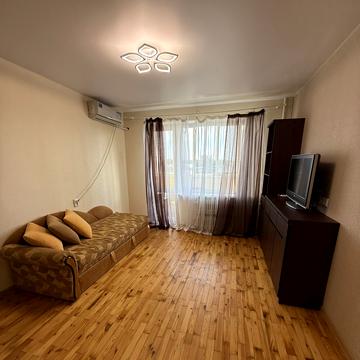 Незалежності вул. (Титова), 18-А