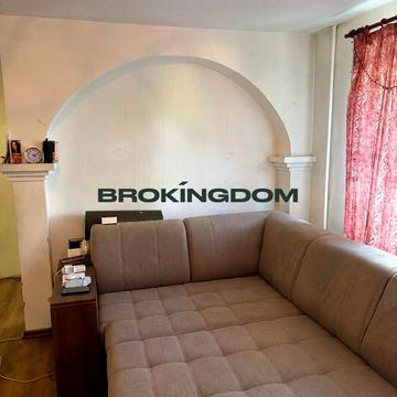 Броварської Сотні вул. (Чкалова), 16