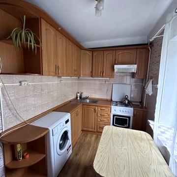 Світлицького вул., 25
