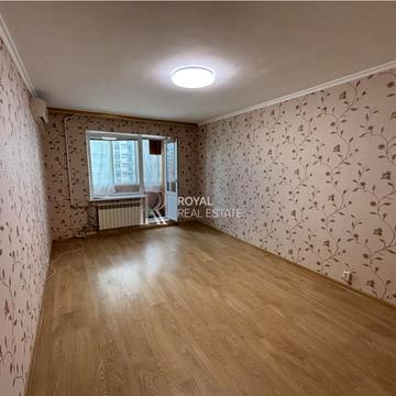 Тростянецька вул., 6