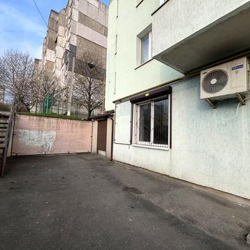 Лісогринівецька вул., 16/2