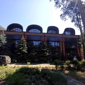 вул. Тараса Шевченка, 1
