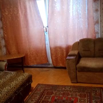 Леоніда Бикова бульв., 5