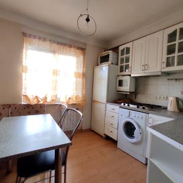 Оболонський просп., 7