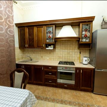 Шота Руставелі вул., 36