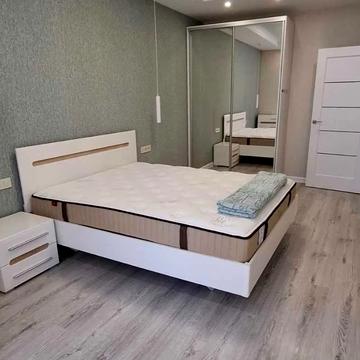 Зарічна вул., 1-Б
