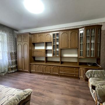 Валерія Лобановського просп. (Червонозоряний), 31