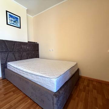 Дніпровська набережна вул., 19-В
