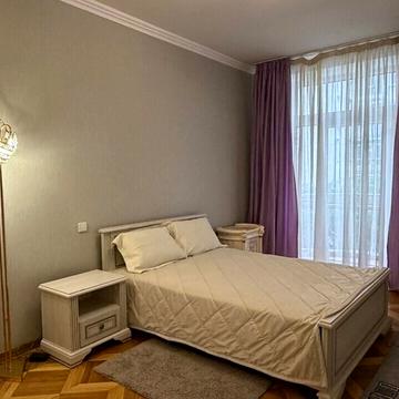Олександра Кониського вул., 45-49