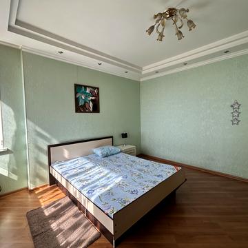 Середньофонтанська вул., 19в