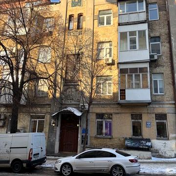 Павлівська вул., 10