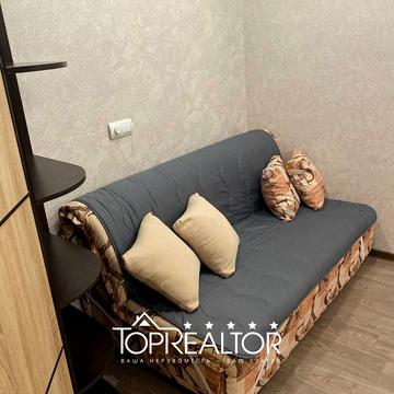 Олександрівський просп. (Косіора), 81