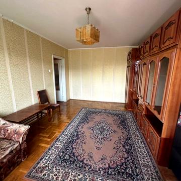 Івана Миколайчука вул., 13