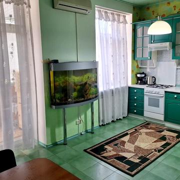 Саксаганського вул., 85/23