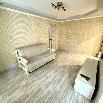 Златопільська вул., 4