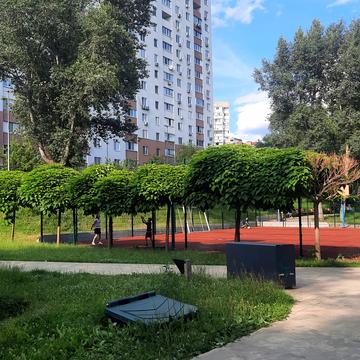 Червоної Калини просп. (Володимира Маяковського), 1-В