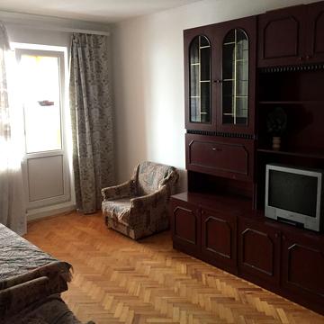 Паркова вул., 6