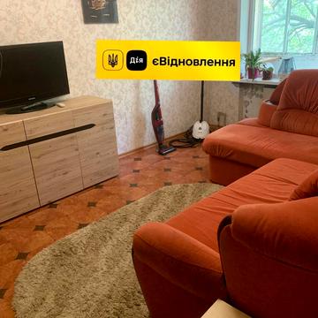 Каштанів вул., 4