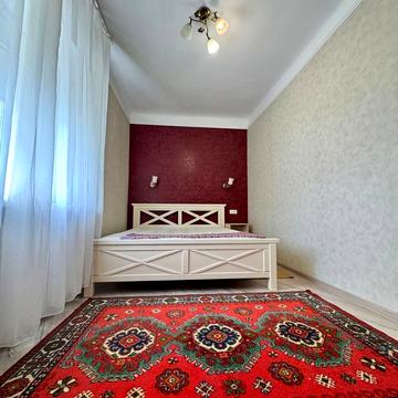 Філософська вул., 27