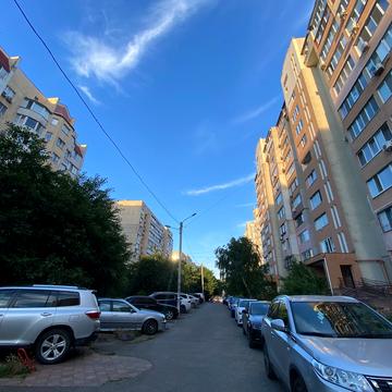 Євгена Чикаленка вул., 59/8