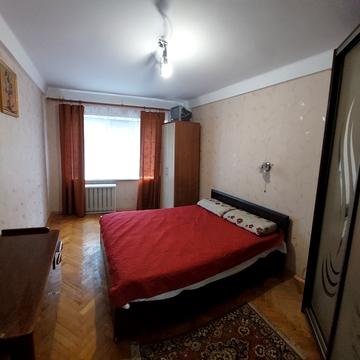 Празька вул., 23