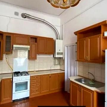 Іллі Мечникова вул., 6