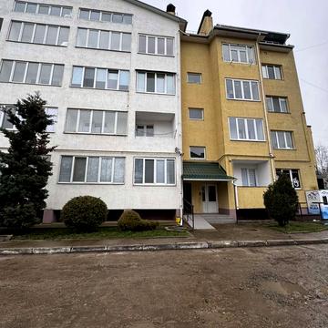 Заводська вул., 12