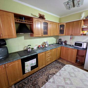 Незалежності бульв. (50 років Жовтня), 17