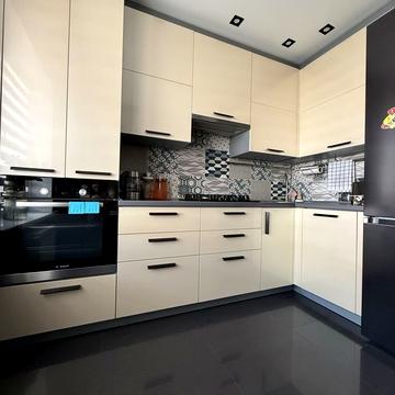 Кулика і Гудачека вул. (Макарова), 24в