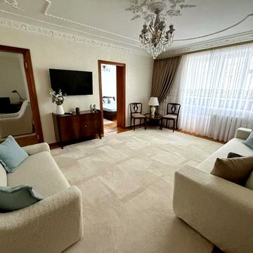 Старорізнична вул. (Куйбишева), 35