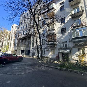 Степана Ковніра вул. (Ластовського), 3