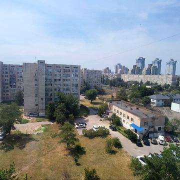 Юрія Шумського вул., 8-А