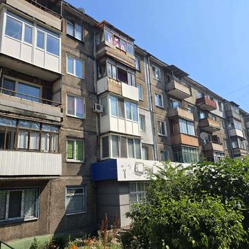 Василя Стуса просп., 14