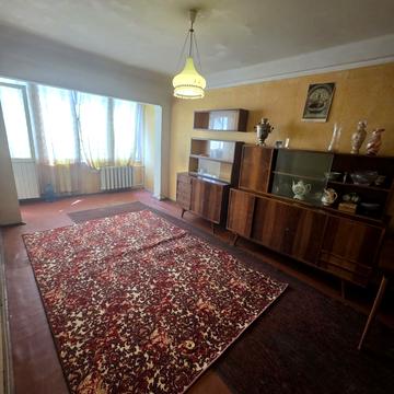 Соборності просп. (Воззєднання), 3-Б