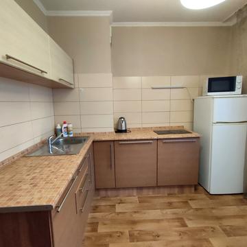 Григорія Ващенка вул., 3