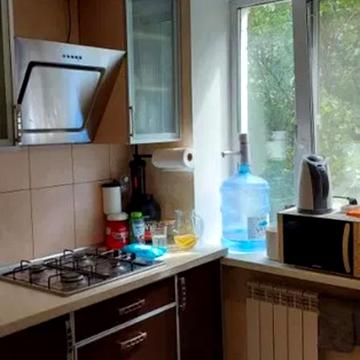 Літературна вул. (Ярослава Галана), 3