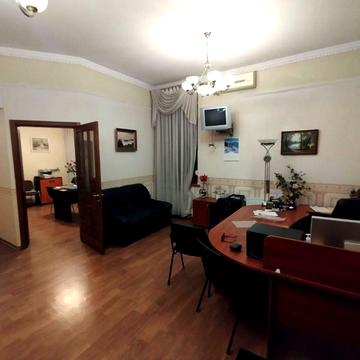 Полтавський Шлях вул., 22