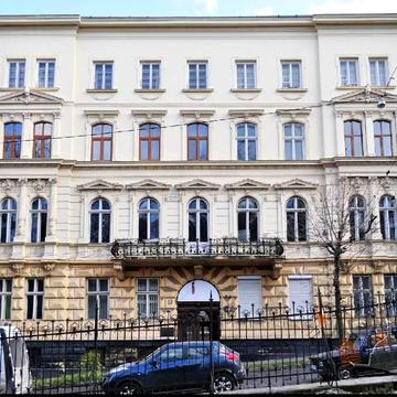 Соломії Крушельницької вул., 17