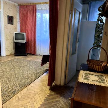 Вацлава Гавела бульв. (Івана Лепсе), 85