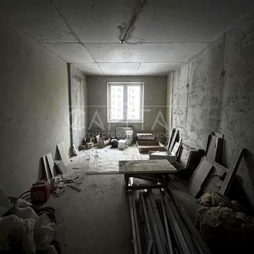Полтавська вул., 10