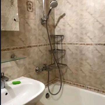 Оболонський просп., 32