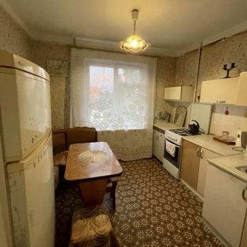Князя Володимира Великого просп., 132