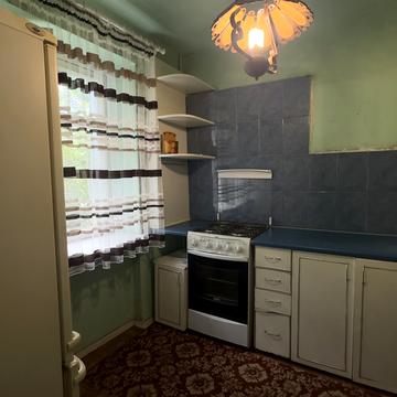Миру вул., 82