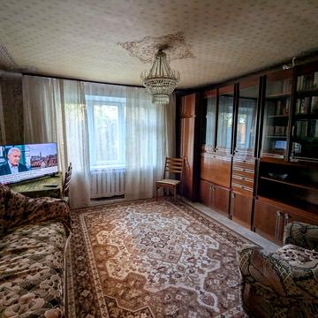 Хорольська вул., 10