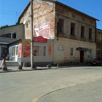 Львівська вул., 9