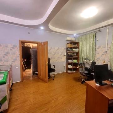 Ніни Строкатої вул. (Буніна), 28